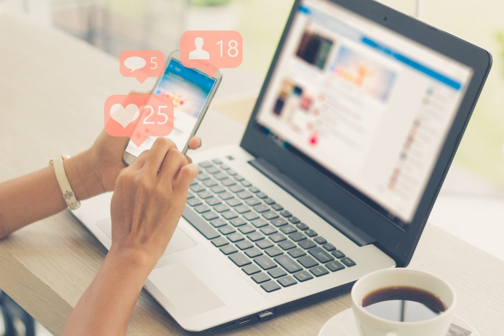 Новости Twitter, Facebook, «Одноклассников»